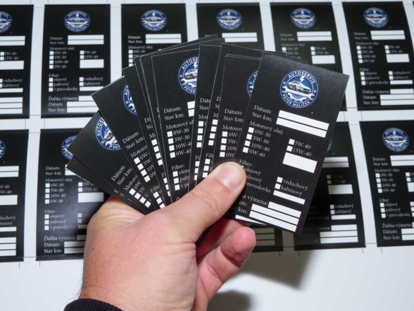 Nálepka na výmenu oleja s vlastným logom